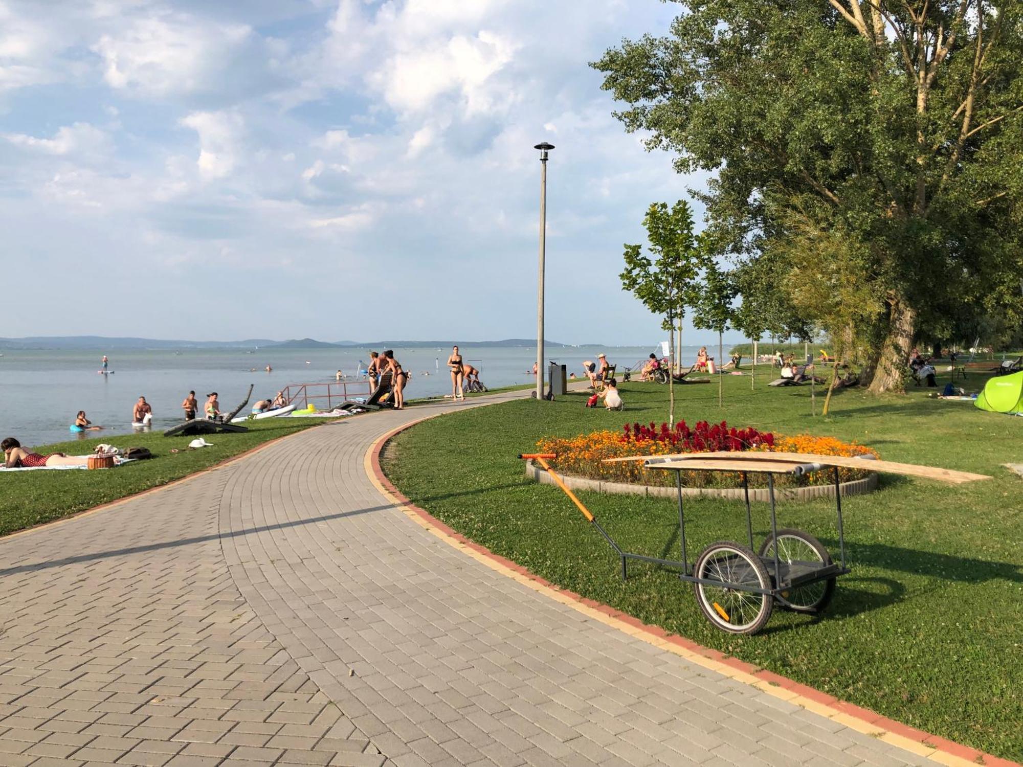 Vadszilva Apartman Balatonoszod Exterior foto
